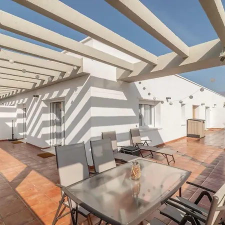 Recently Decorated 2bdr Penthouse In Fuengirola