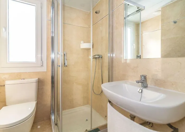 Recently Decorated 2bdr Penthouse In Apartment